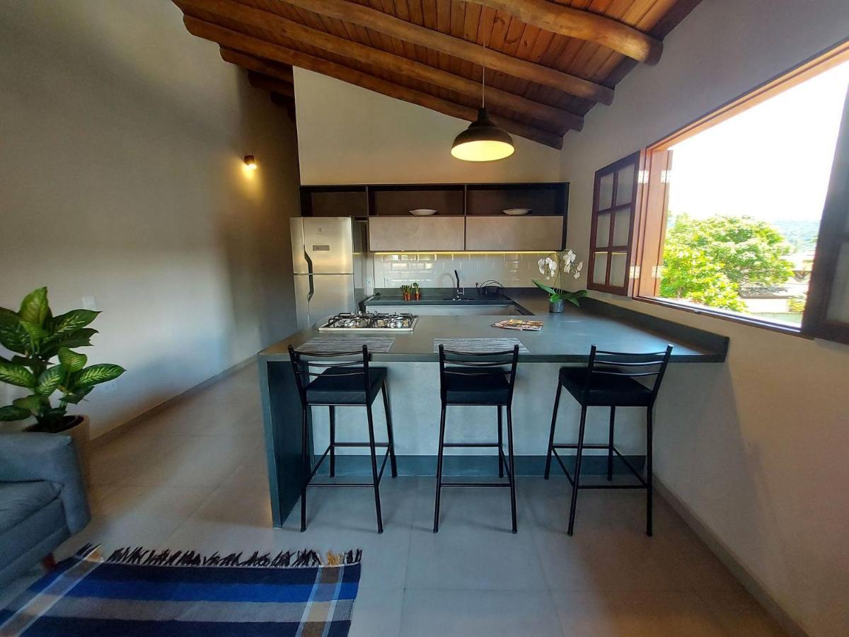 Mamangua - Apto C/ Piscina, 50Mts Da Praia, Cozinha, Churrasqueira, Ar Con, Wifi, Netflix, Garagem 파라티 외부 사진